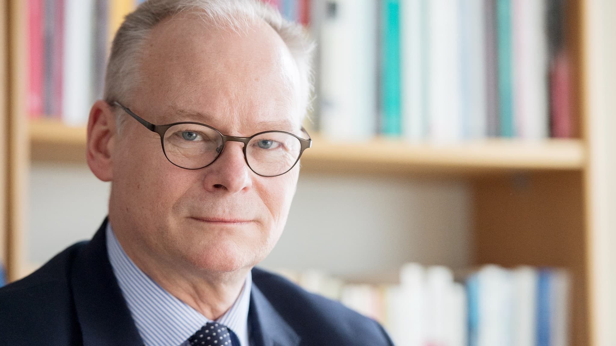 Tommy Möller, professor i statsvetenskap.