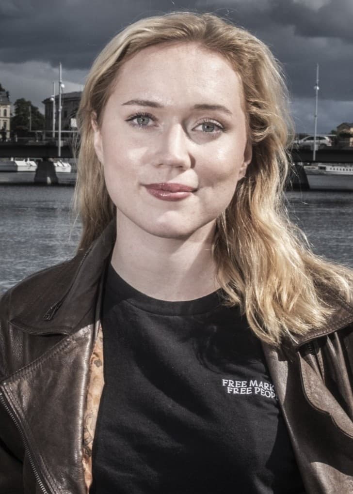 Centerpartiets ungdomsförbunds ordförande Emelie Nyman kommenterar Anna-Karin Hatts avgång.