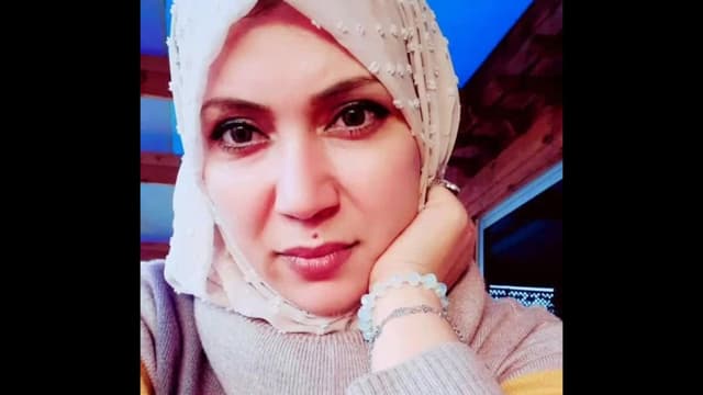 Palestinska författaren Nima Hasan från Gaza har publicerat sina dikter direkt på sociala medier. 