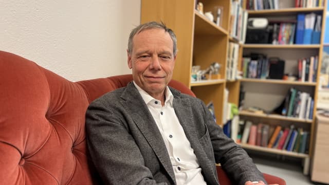 Forskning kring begränsad solinstrålning är som en försäkring för mänskligheten, menar Christer Fuglesang. 