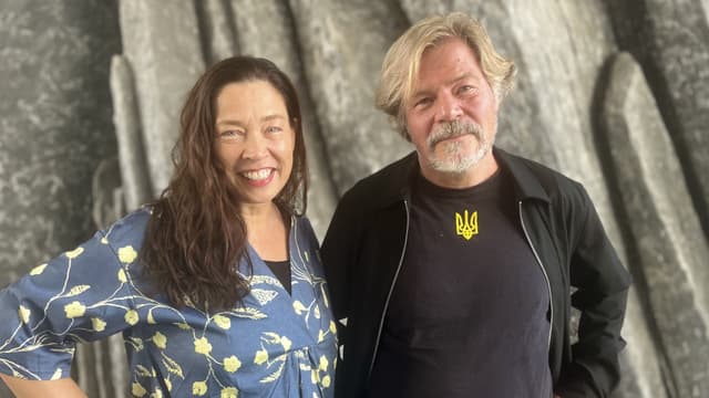 Marie Lundström samtalar med Kristoffer Leandoer om hans senaste bok "Det är läsaren som skriver boken".