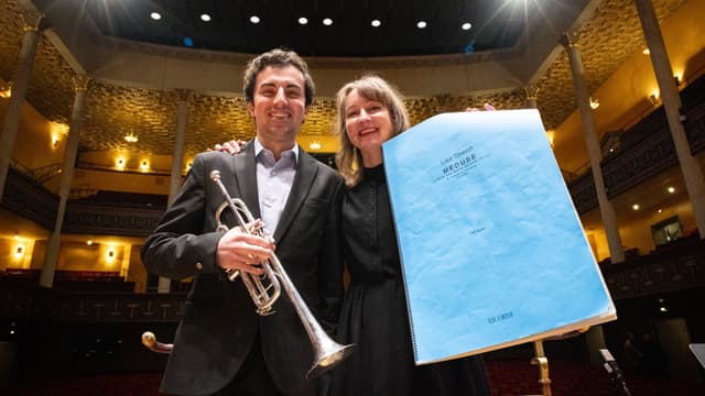 Trumpetsolisten Lucas Lipari-Mayer och tonsättaren Lisa Streich. 