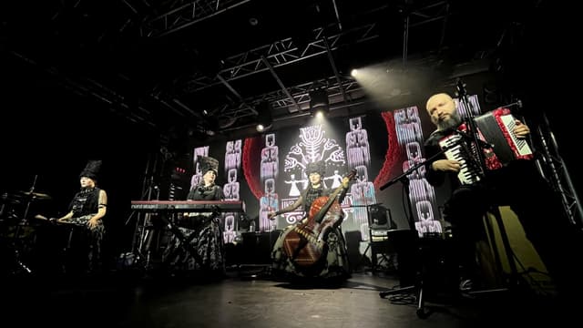 Dakhabrakha live på Slaktkyrkan i Stockholm. 
