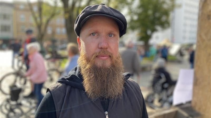 Man med skägg.