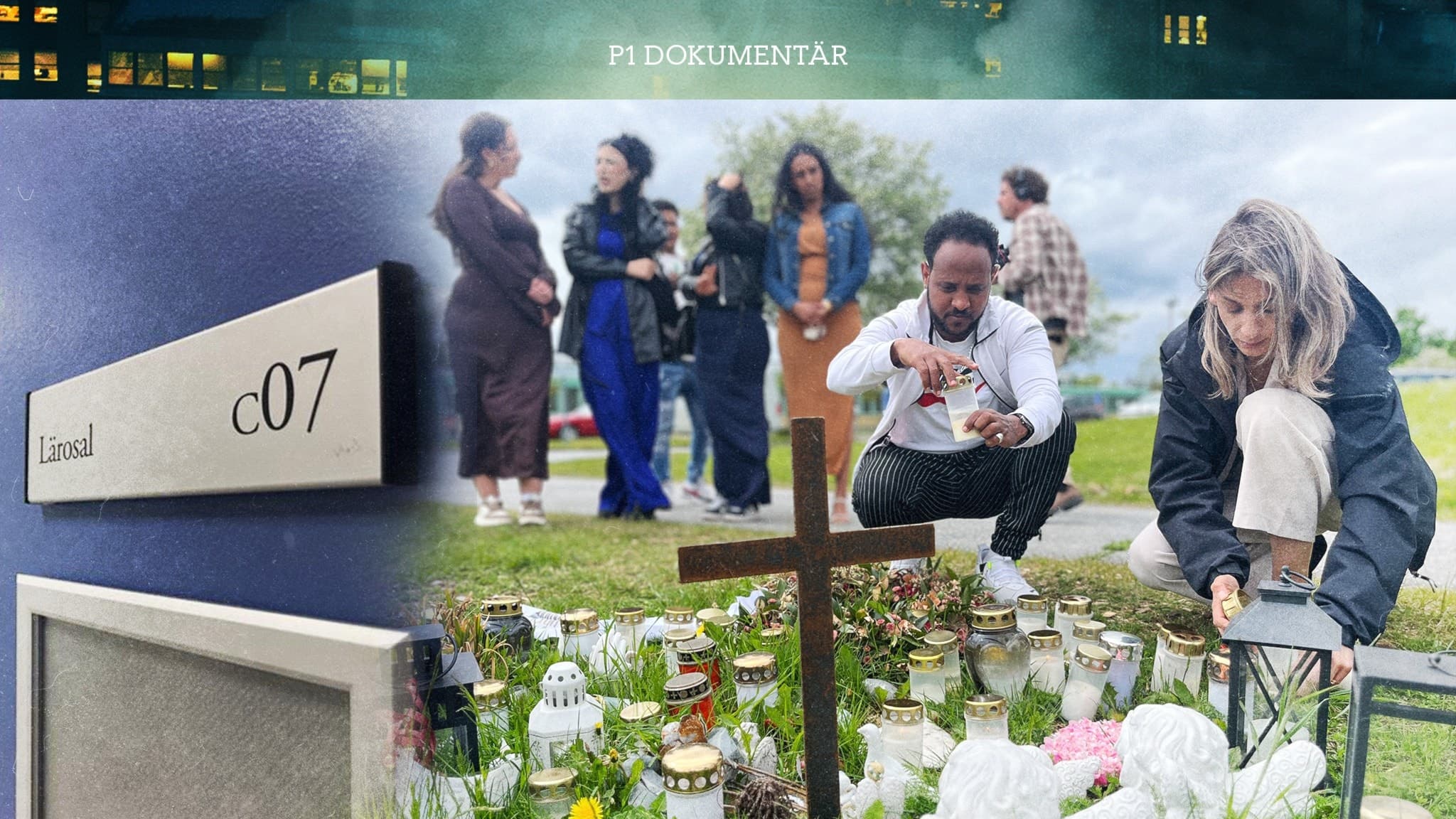 Två bilder. Till vänster en skylt med texten ”Lärosal c07”, till höger flera personer vid en minnesplats med ljus, ett kors och blommor.