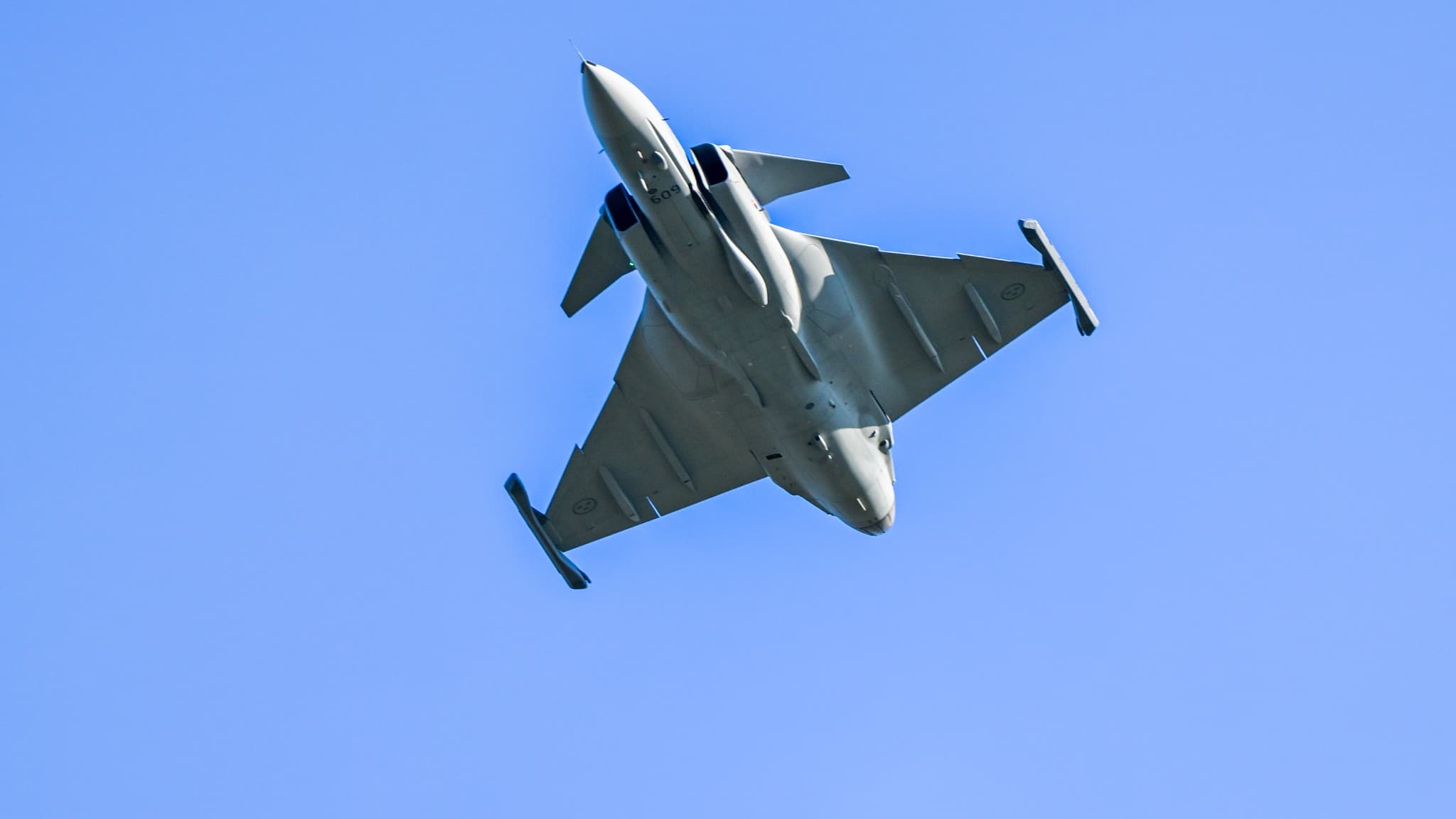 Ett flygplan av modellen JAS 39 Gripen E.